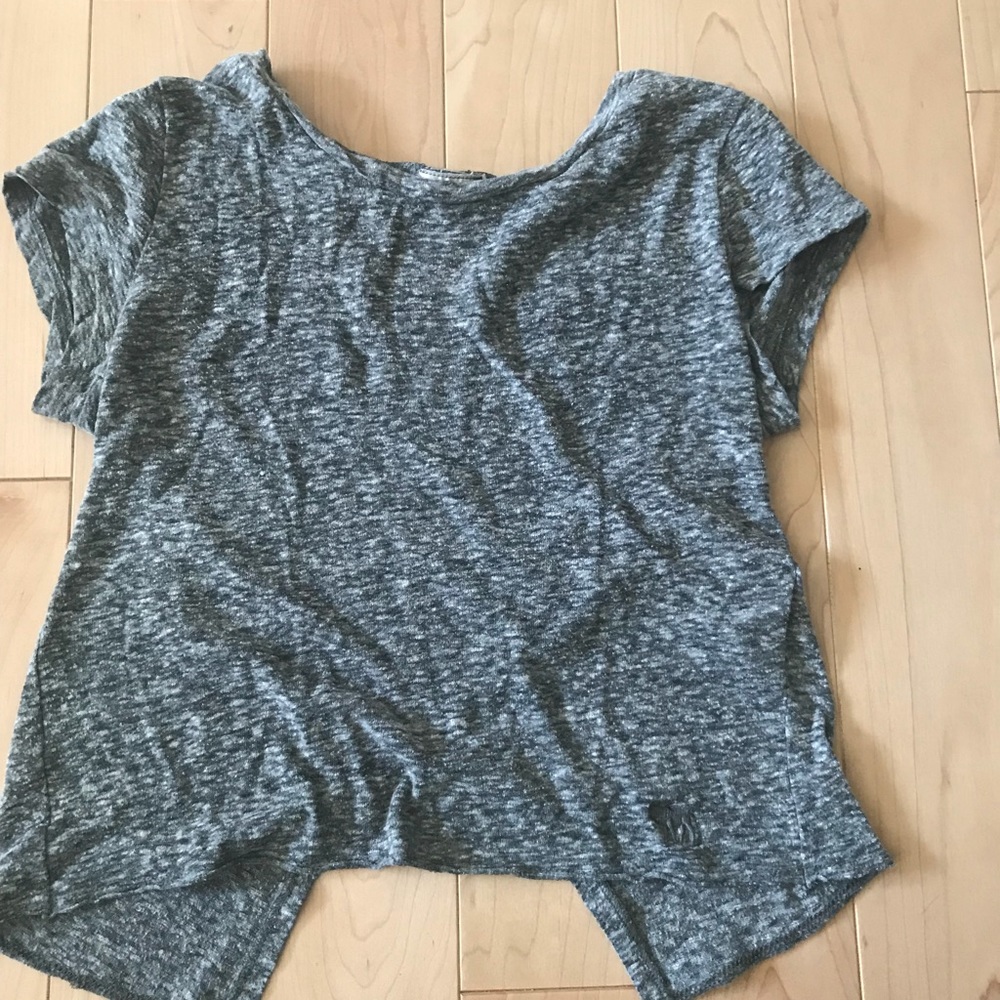 Cropped tee